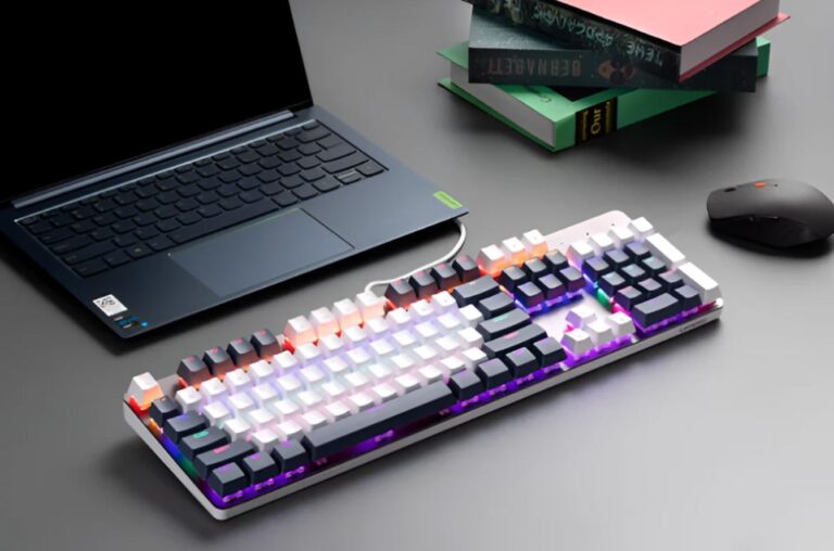 لنوو یک کیبورد گیمینگ فول سایز و اقتصادی با نورپردازی RGB روانه بازار کرد