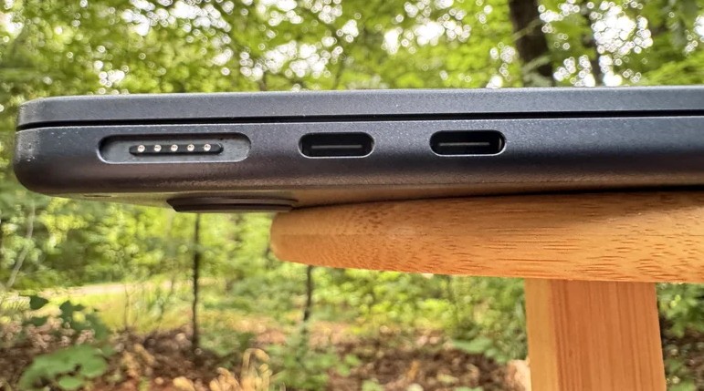 چرا نمی‌توان لپتاپ را با هر پورت USB-C دلخواه شارژ کرد؟