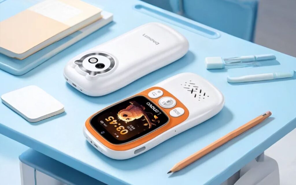 لنوو گوشی هوش مصنوعی ویژه‌ کودکان را با قابلیت کنترل والدین، ردیابی GPS و بدون بازی معرفی کرد