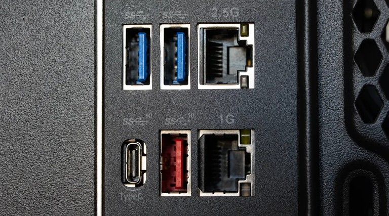 پورت 2.5G روی روتر چیست و چه کاربردی دارد؟