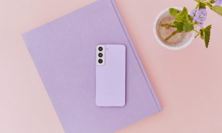 گلکسی S22 سامسونگ با رنگ بنفش بورا (Bora) رونمایی شد