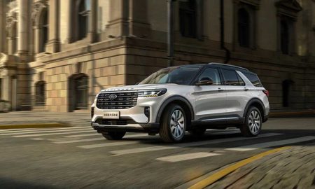 فورد اکسپلورر 2023 فیس‌لیفت‌شده با صفحه نمایش 27 اینچی در چین رونمایی شد