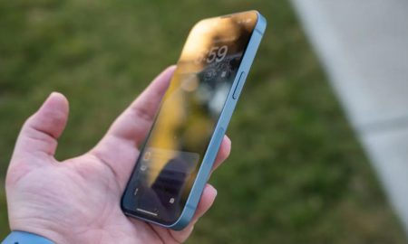 چگونه مشکل روشنایی گوشی‌های آیفون را زمانی که صفحه‌نمایش آن خیلی تاریک است برطرف کنیم؟