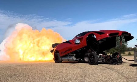 این خودروی عجیب با دو موتور جت رولزرویس بیش از 18,000 اسب بخار قدرت تولید می‌کند!