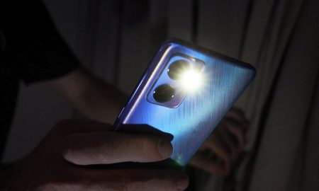 4 روش برتر برای روشن یا خاموش کردن چراغ قوه گوشی اندرویدی