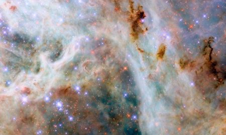 هابل تصویر یک ابر کیهانی خیره‌کننده‌ تولیدکننده ستاره را ثبت کرد!