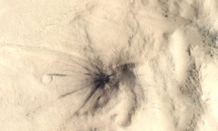 برخورد یک شهاب سنگ به مریخ و ارسال امواج لرزه‌ای از سیاره سرخ!