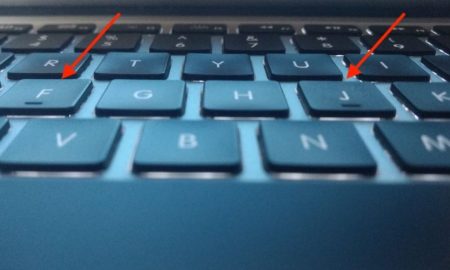 چرا کلیدهای "F" و "J" در صفحه کلید برآمدگی دارند؟