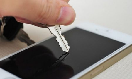 چرا گوشی‌های پرچمدار هم مثل گوشی‌های ارزان‌قیمت به‌راحتی خراشیده می‌شوند؟