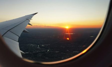 اگر شیشه هواپیما در طول پرواز بشکند چه اتفاقی می‌افتد؟