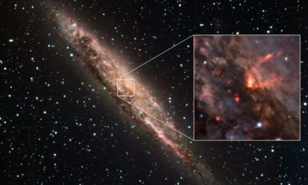 دانشمندان یک سیاهچاله را در حال پرتاب ماده به اعماق فضا شکار کردند!