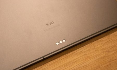 سه نقطه پشت آی‌پد برای چیست؟