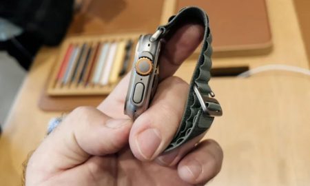 حفره های کنار اپل واچ چه کاربردی دارند؟!