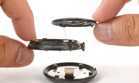 طبق گفته iFixit، پیکسل واچ ۴ گوگل تعمیرپذیرترین ساعت هوشمند تاریخ است!