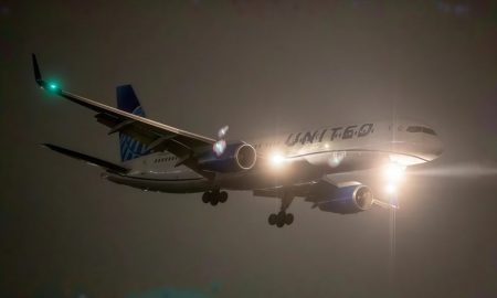 خلبان‌ها با این روش بامزه در آسمان به هواپیماهای دیگر سلام می‌کنند!