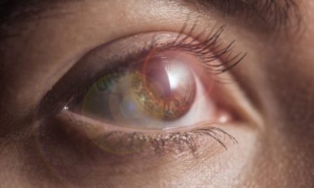 این ایمپلنت چشمی خورشیدی، بینایی خواندن را باز می‌گرداند!