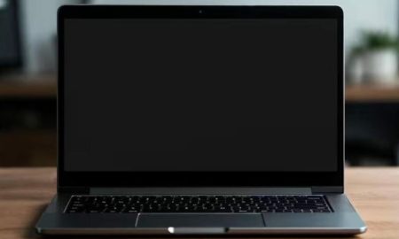 اچ ام دی در حال کار روی اولین لپ‌تاپ خود است؛ یک کروم‌بوک فلیپ