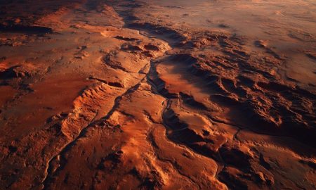 دانشمندان یخ آب پنهان را در مریخ کشف کردند