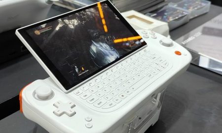 آیانئو تصاویر جدیدی از کنسول قابل حمل اسلاید به اشتراک گذاشت