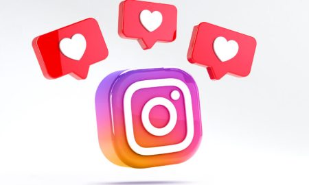 با این قابلیت جدید اینستاگرام می‌توانید بر روی عکس‌های خود متن و استیکر اضافه کنید!