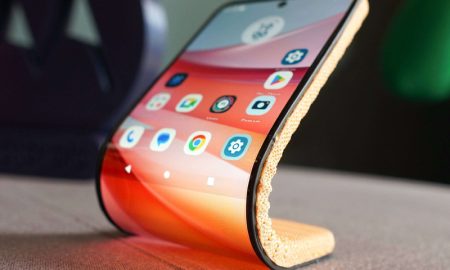 MWC 2024: تصاویر زنده گوشی کانسپت موتورولا با نمایشگر تطبیقی منتشر شد