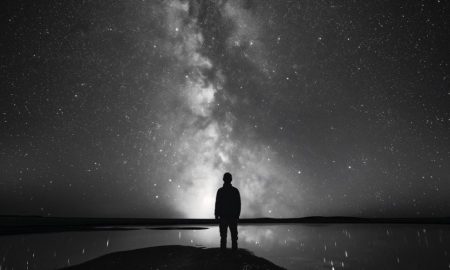 چرا آسمان با وجود ستارگان فراوان هنوز تاریک است؟